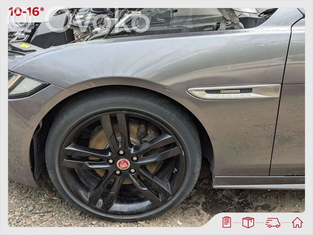 Jaguar XE Fender 