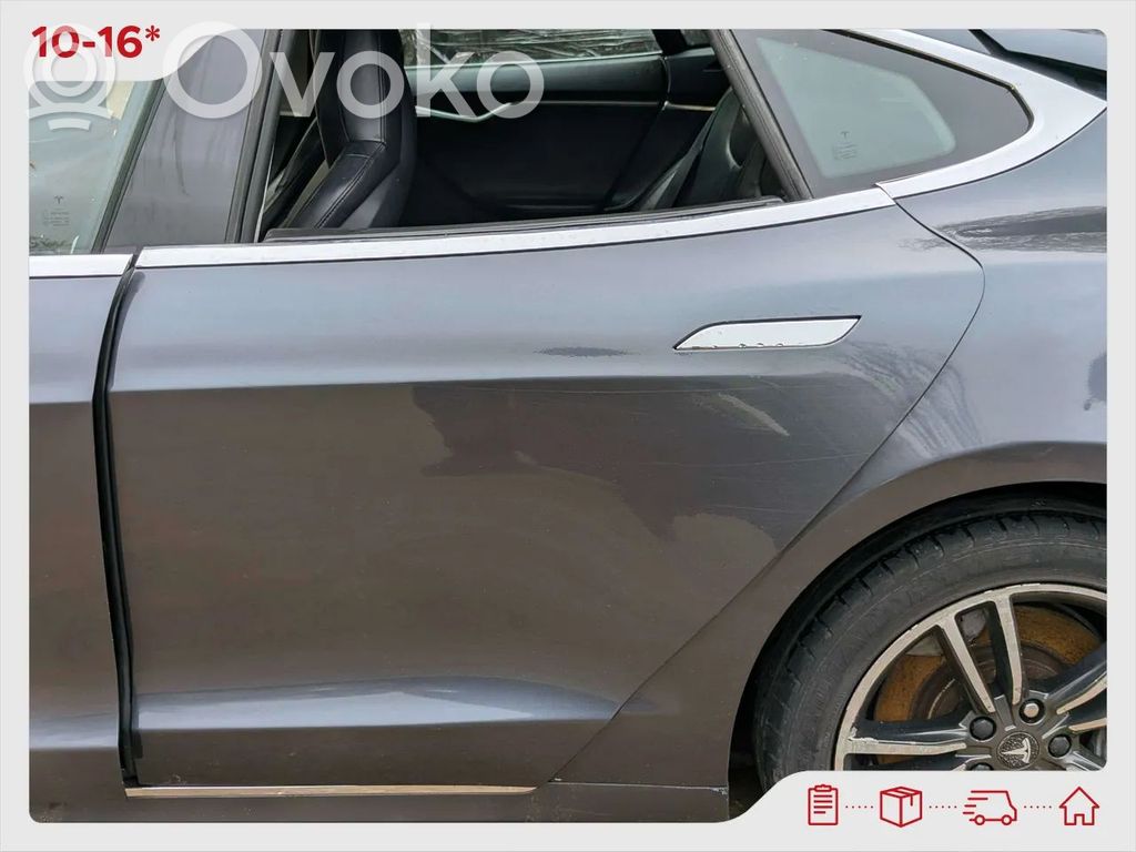 Tesla Model S Galinės durys 