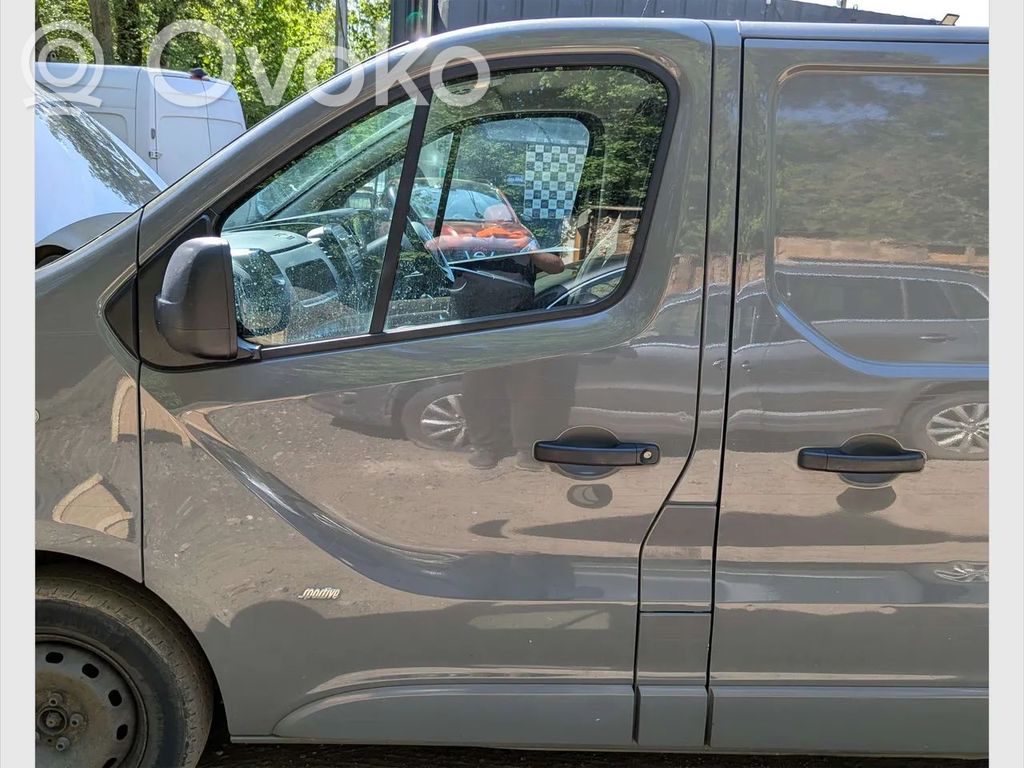 Opel Vivaro Puerta delantera 
