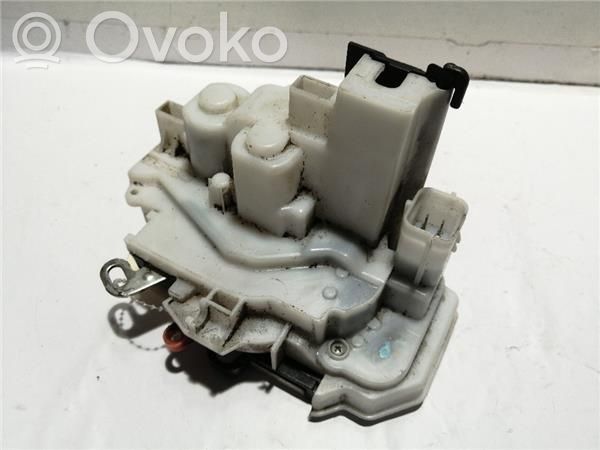 Citroen Nemo Priekšpusē slēdzene 
