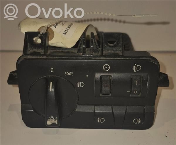 Light switch   61314108586