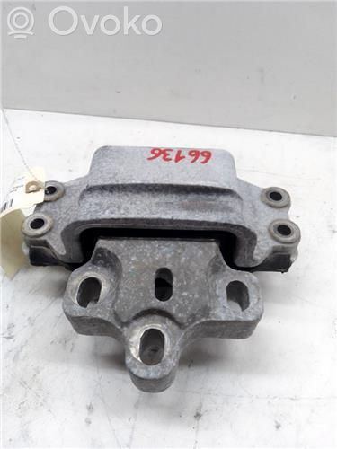 Engine mounting bracket   8J0199555K