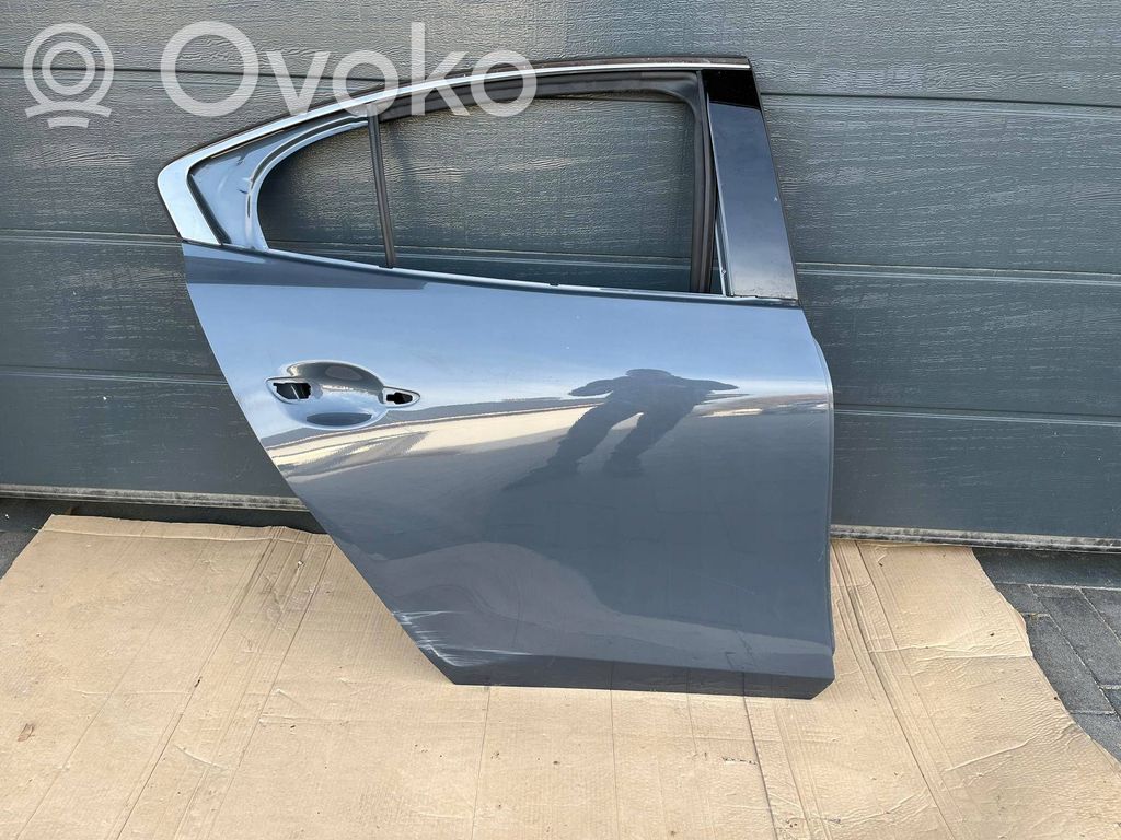 Mazda 3 Aizmugurējās durvis 