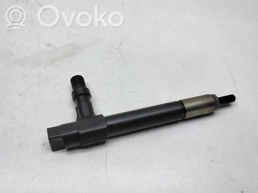 Inyector de combustible   7390