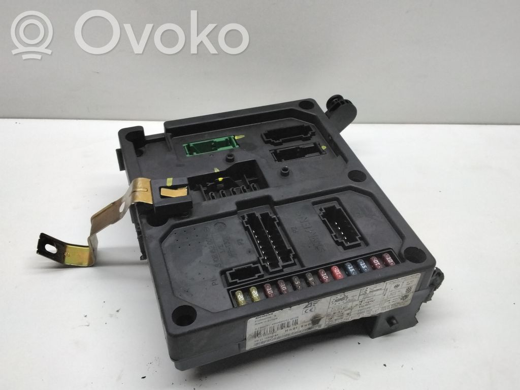 Ford Galaxy Fuse module 