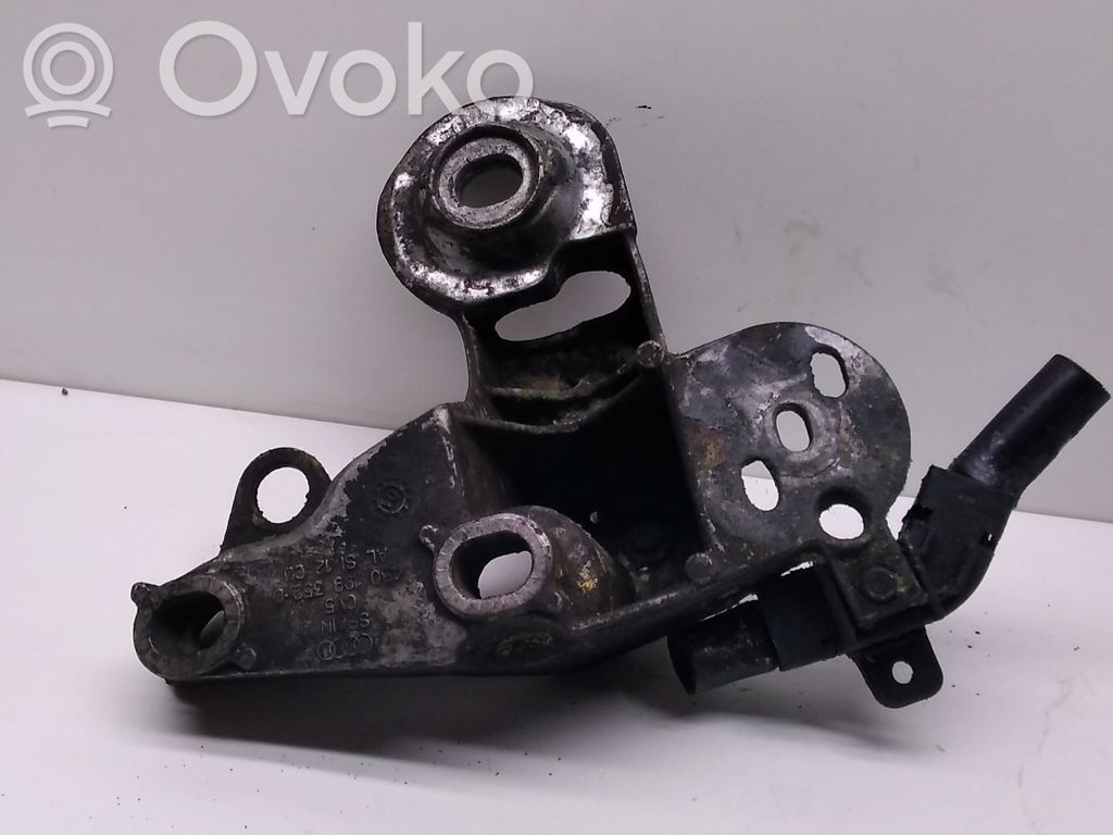 Audi A6 S6 C5 4B Engine mounting bracket 
