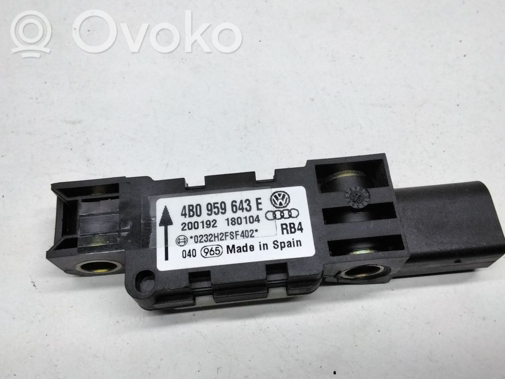 Sensor impacto/accidente para activar Airbag   4B0959643E