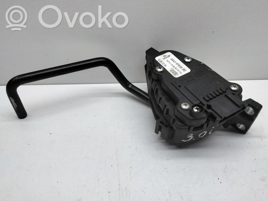 Gaspedal   4X439F836BE