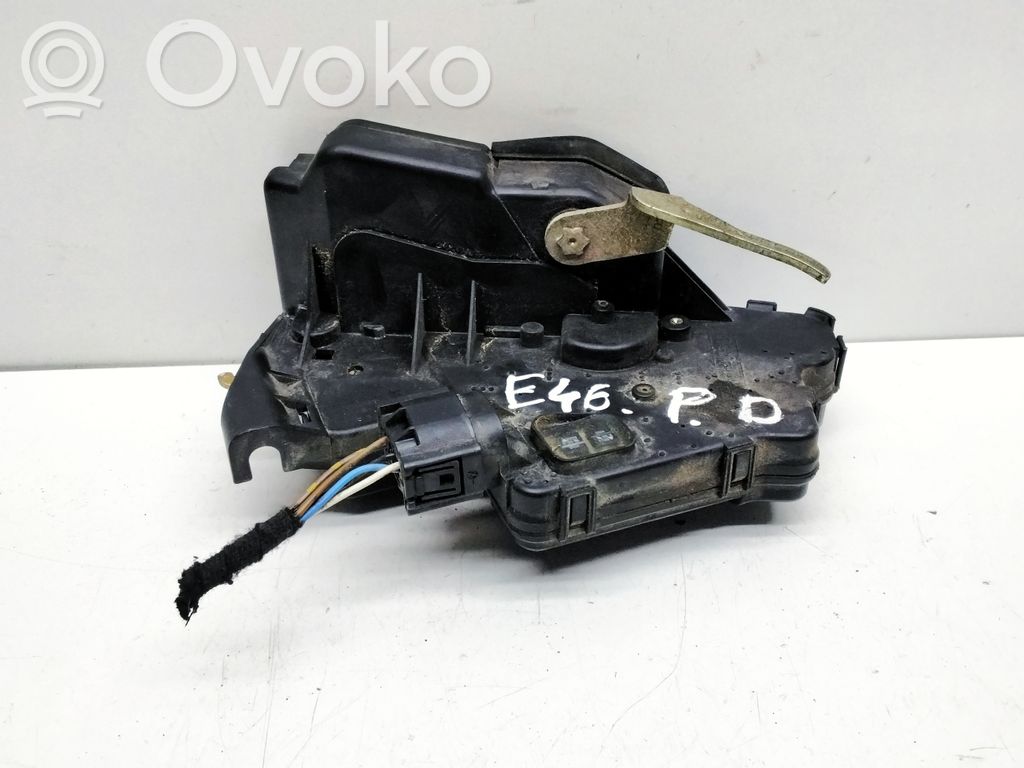 Priekšpusē slēdzene   408BTR