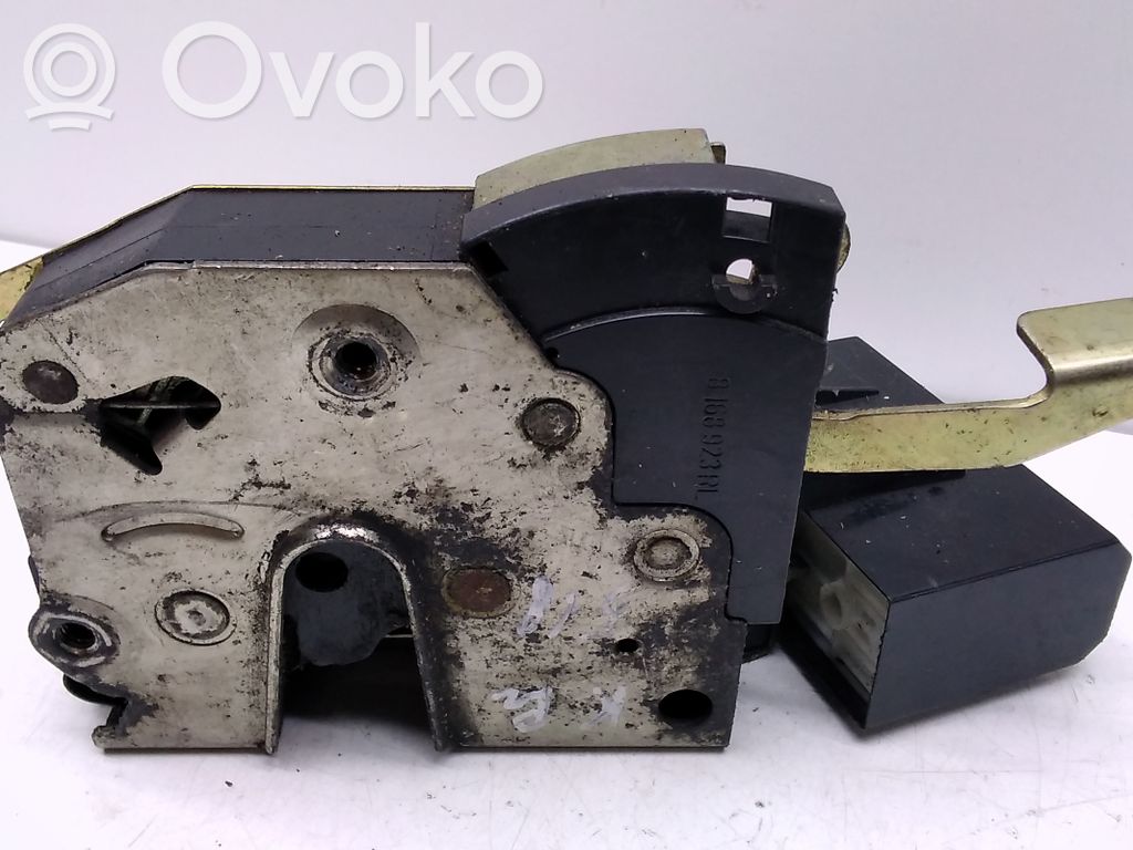 BMW 5 E34 Front door lock 