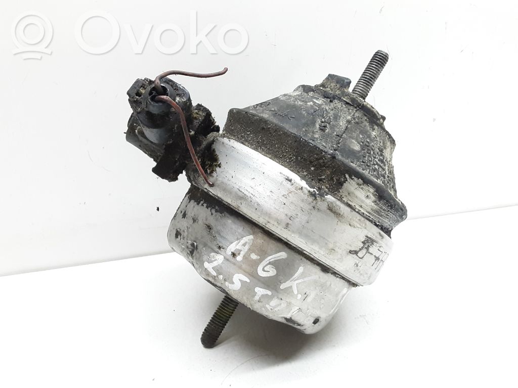 Engine mount bracket   4B0199379A,8D0199379M,8D0199382P