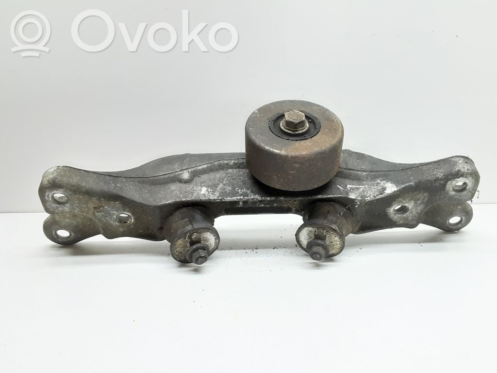 BMW 5 E39 Gearbox mounting bracket 