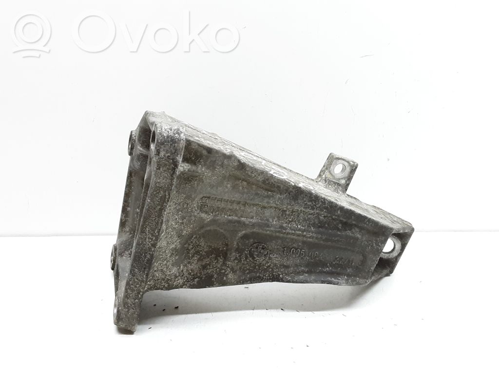 BMW 3 E46 Engine mounting bracket 