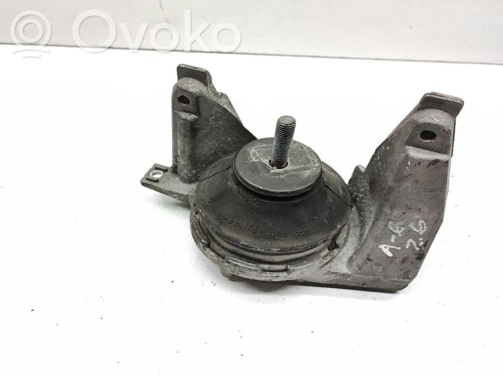 Audi A6 S6 C4 4A Engine mount bracket 