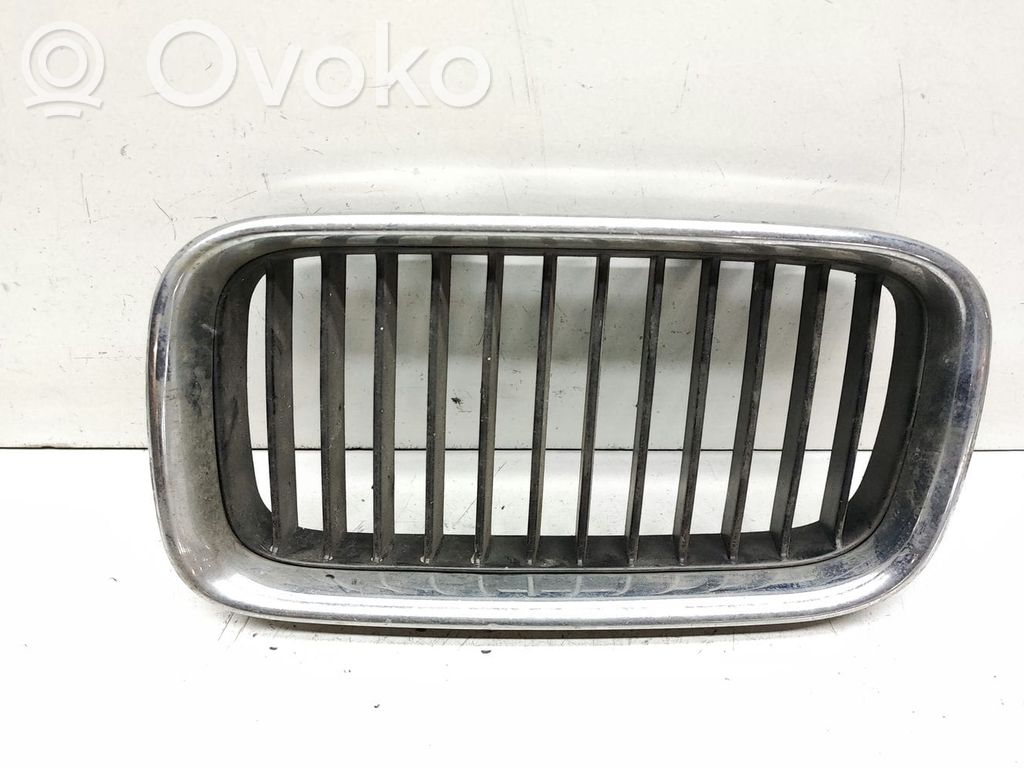 BMW 3 E36 Front grill 