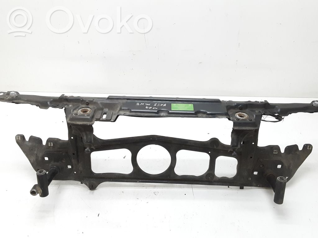 BMW 5 E39 Radiatorių panelė 