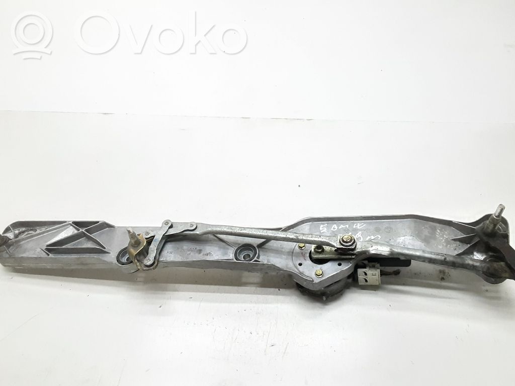BMW 5 E39 Front wiper linkage and motor 
