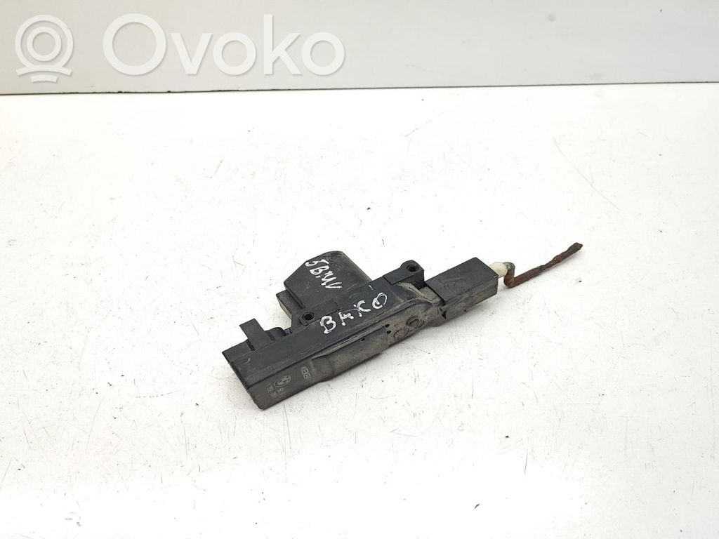 BMW 5 E34 Degvielas tvertnes vāciņa bloķēšanas motorīts 