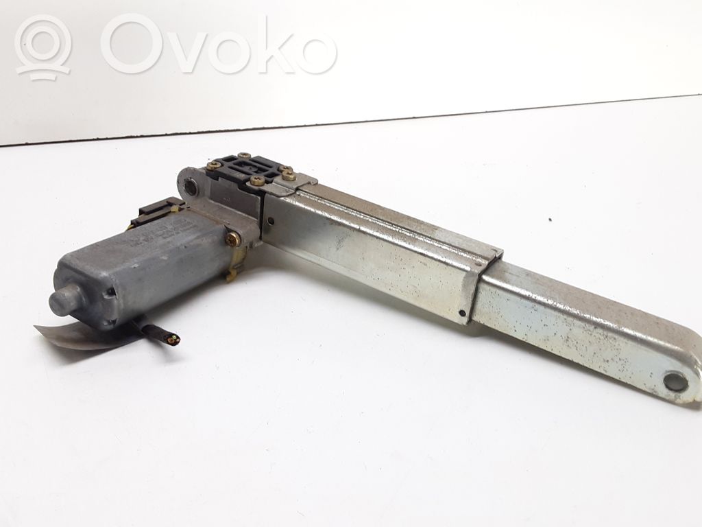 BMW 7 E65 E66 Istuimen säätömoottori 