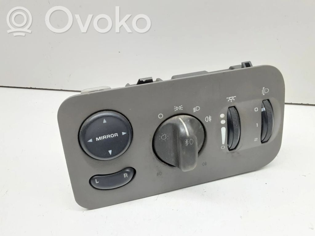 Chrysler Voyager Light switch 