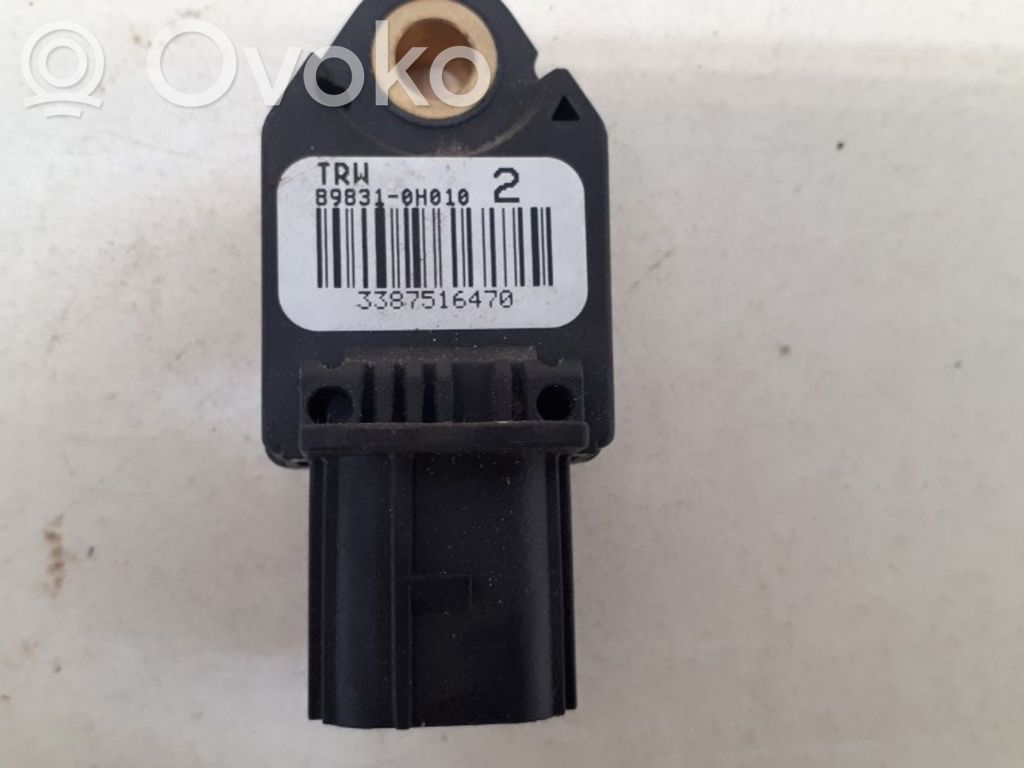 Toyota Yaris Airbagsensor Crashsensor Drucksensor 
