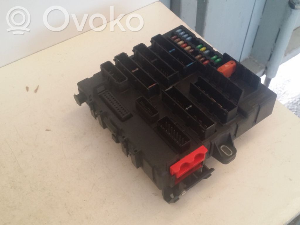Opel Vectra C Fuse module 