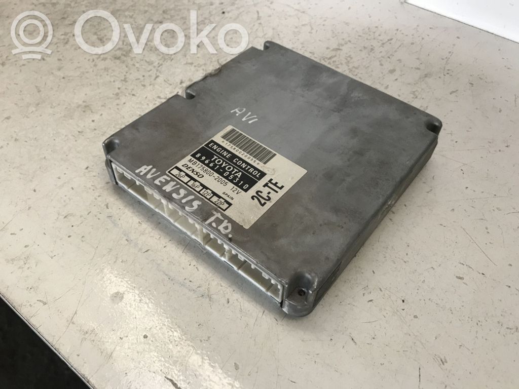 Toyota Avensis T220 Engine control unit/module 