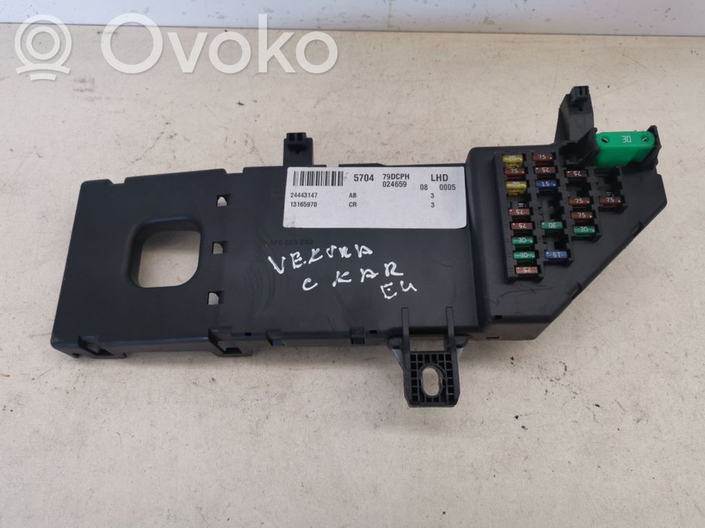 Opel Vectra C Fuse module 
