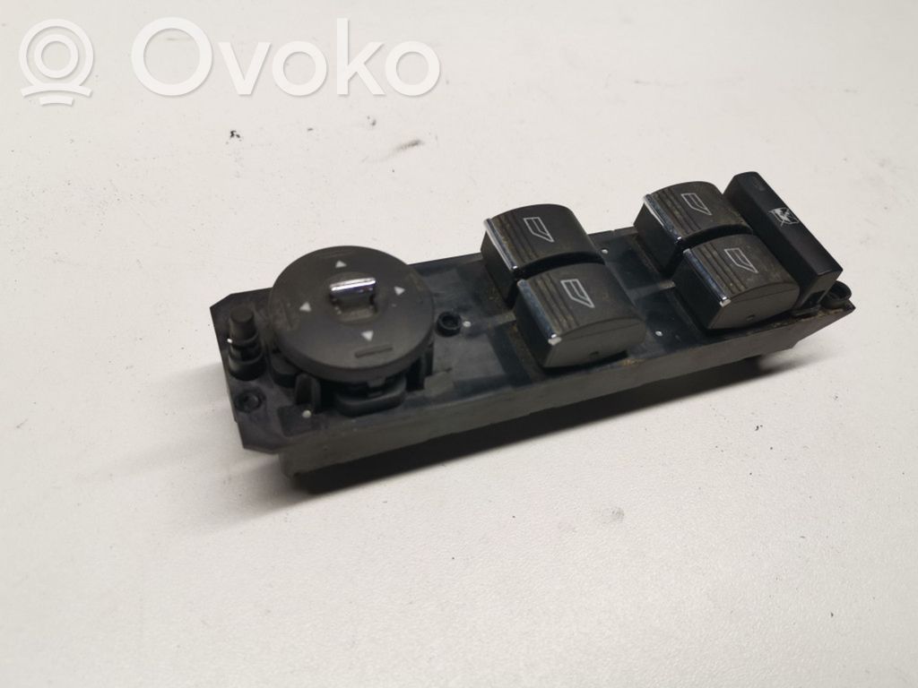 Ford Focus Electric window control switch 