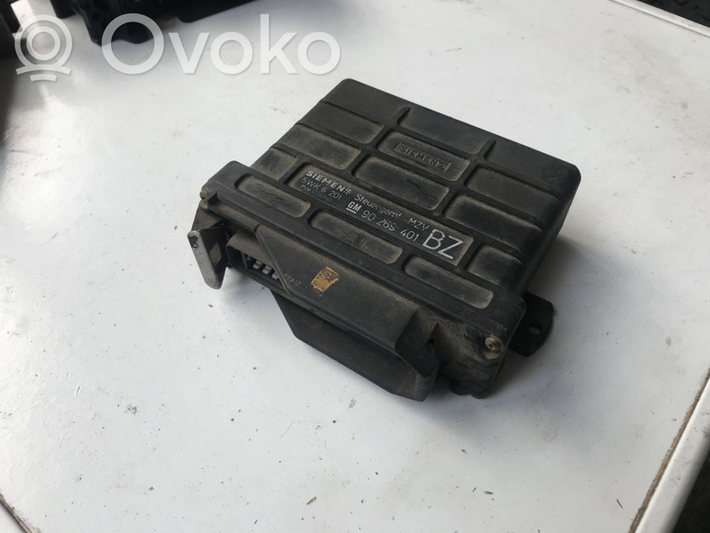 Opel Astra F Engine control unit/module 