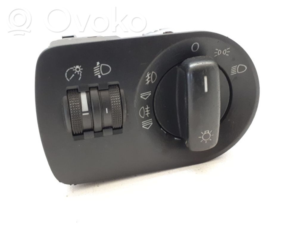 Audi A3 S3 8P Light switch 