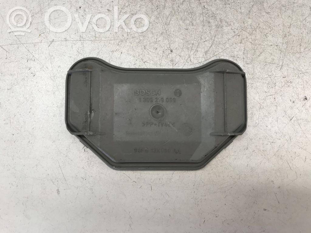 Ford Fiesta Priekšējā luktura vāks 