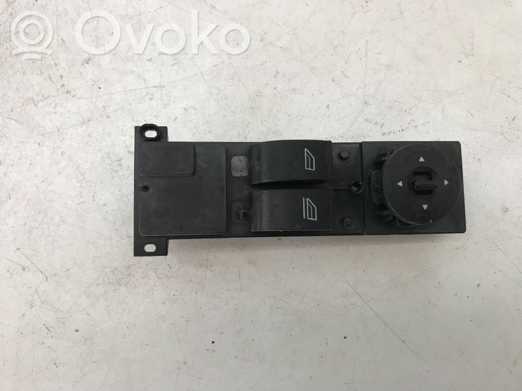 Ford Focus Electric window control switch 