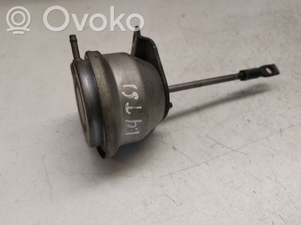 Volkswagen Golf Plus Cześć układu próżniowego turbosprężarki 