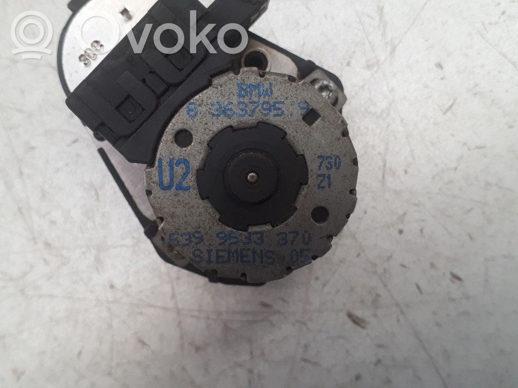 BMW 5 E39 Tuloilmaventtiilin käyttömoottori 