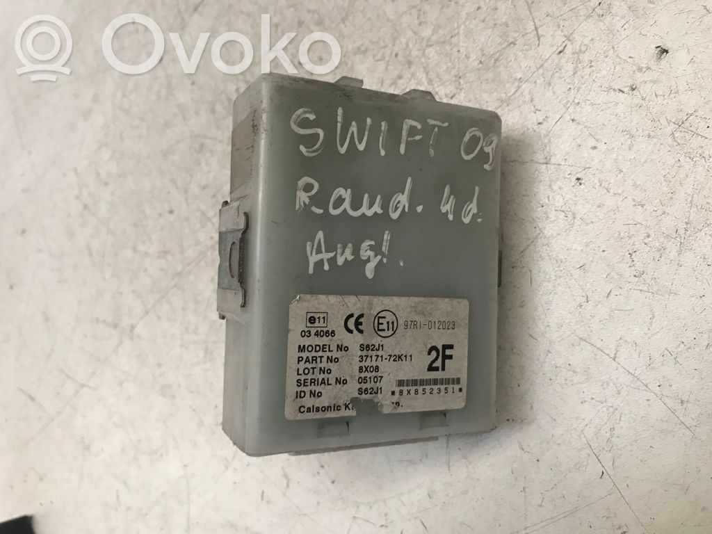 Suzuki Swift I Door central lock control unit/module 