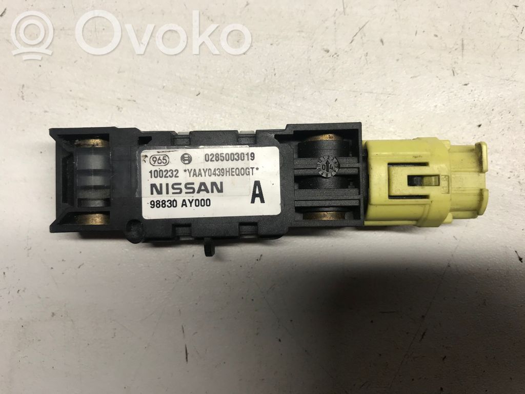 Nissan Primera Airbagsensor Crashsensor Drucksensor 