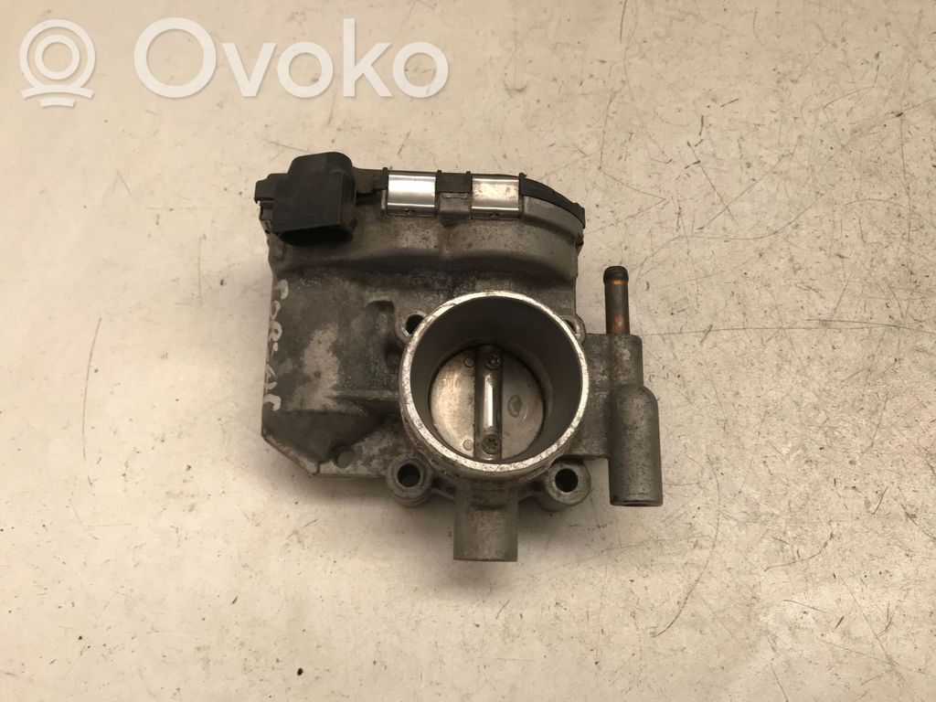 Opel Corsa C Droseļvārsts 