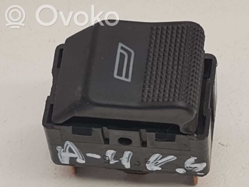 Audi A4 S4 B5 8D Electric window control switch 