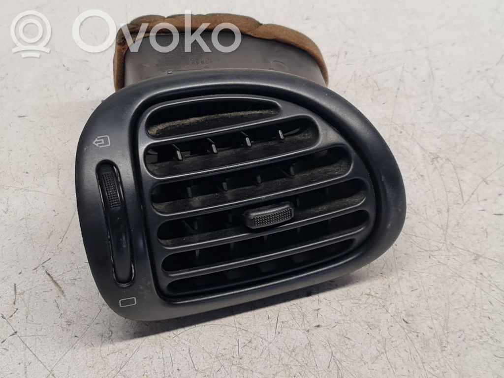 Peugeot 206 Dashboard side air vent grill/cover trim 