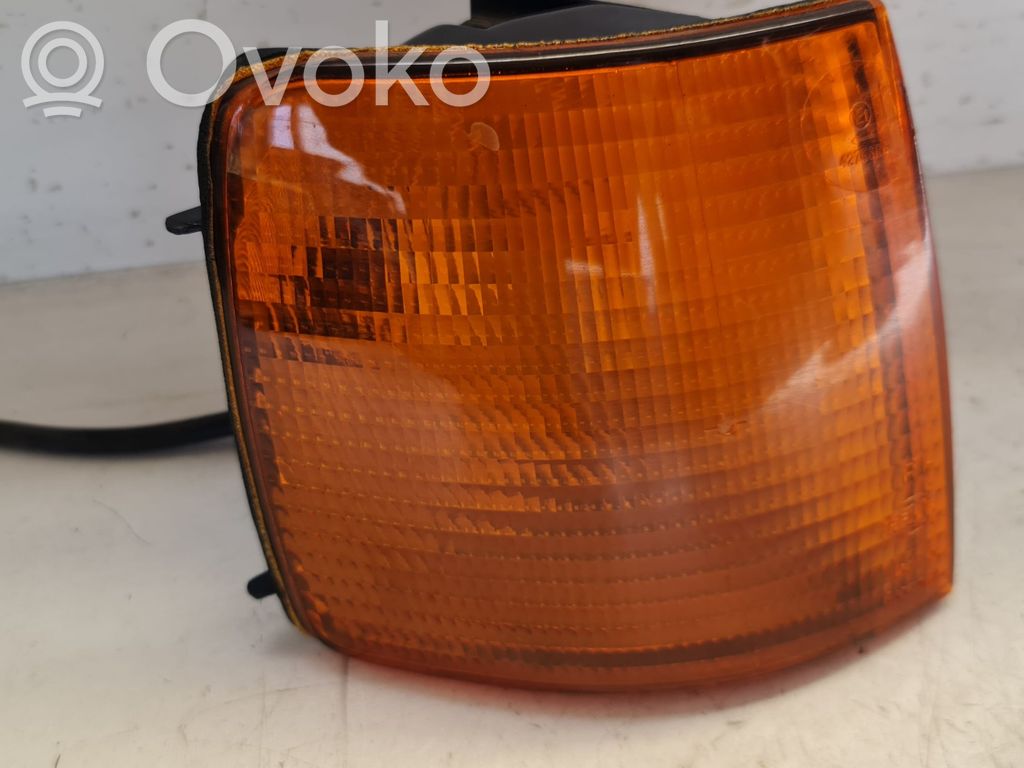 Volkswagen PASSAT B3 Front indicator light 