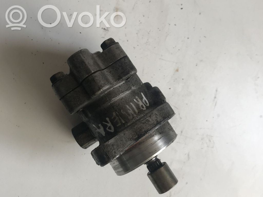 Nissan X-Trail T30 Power steering pump 