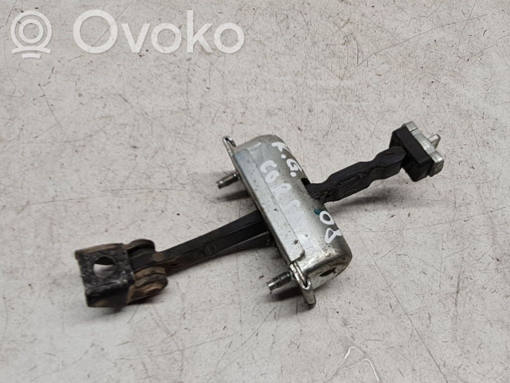 Opel Corsa D Takaoven pidätin 