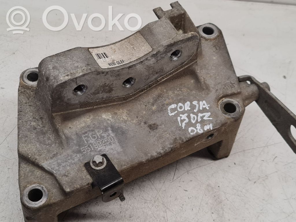 Opel Corsa D Engine mounting bracket 