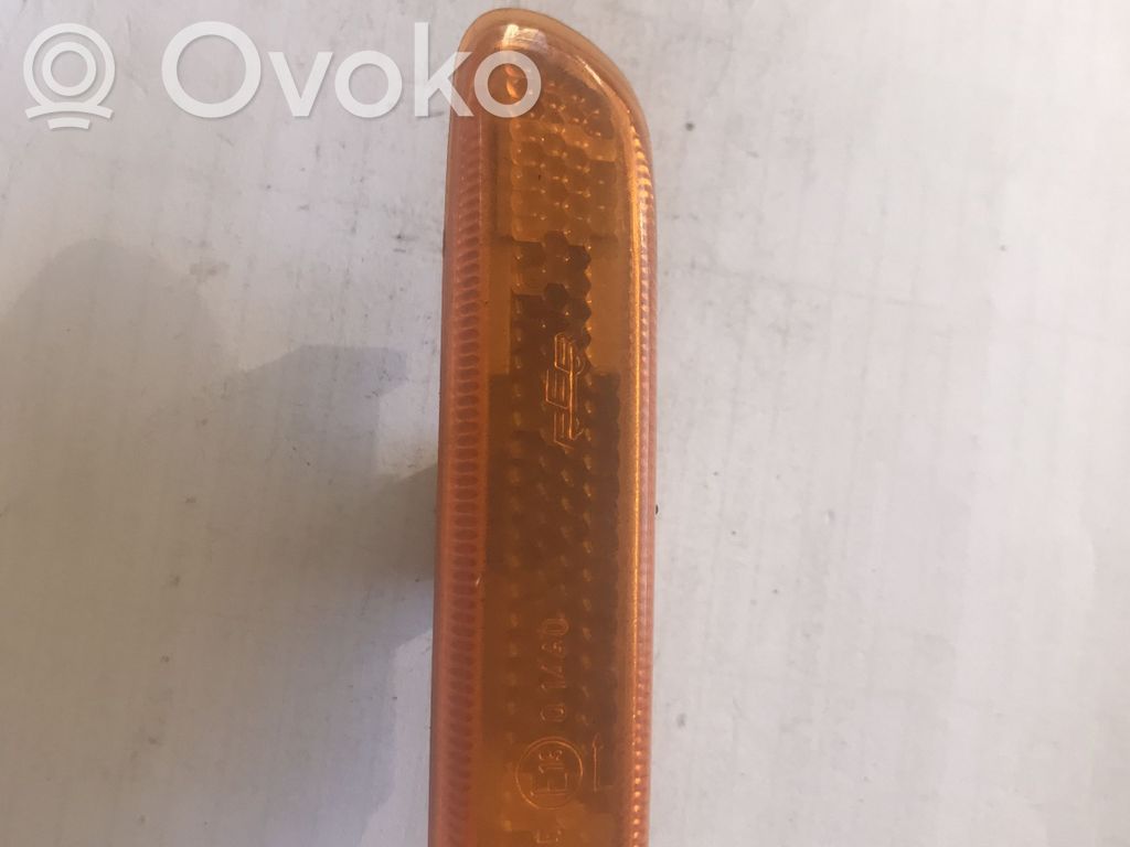 BMW 3 E46 Front fender indicator light 