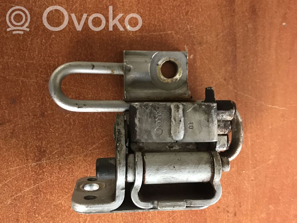 Audi A4 S4 B6 8E 8H Zawias dolny drzwi przednich 
