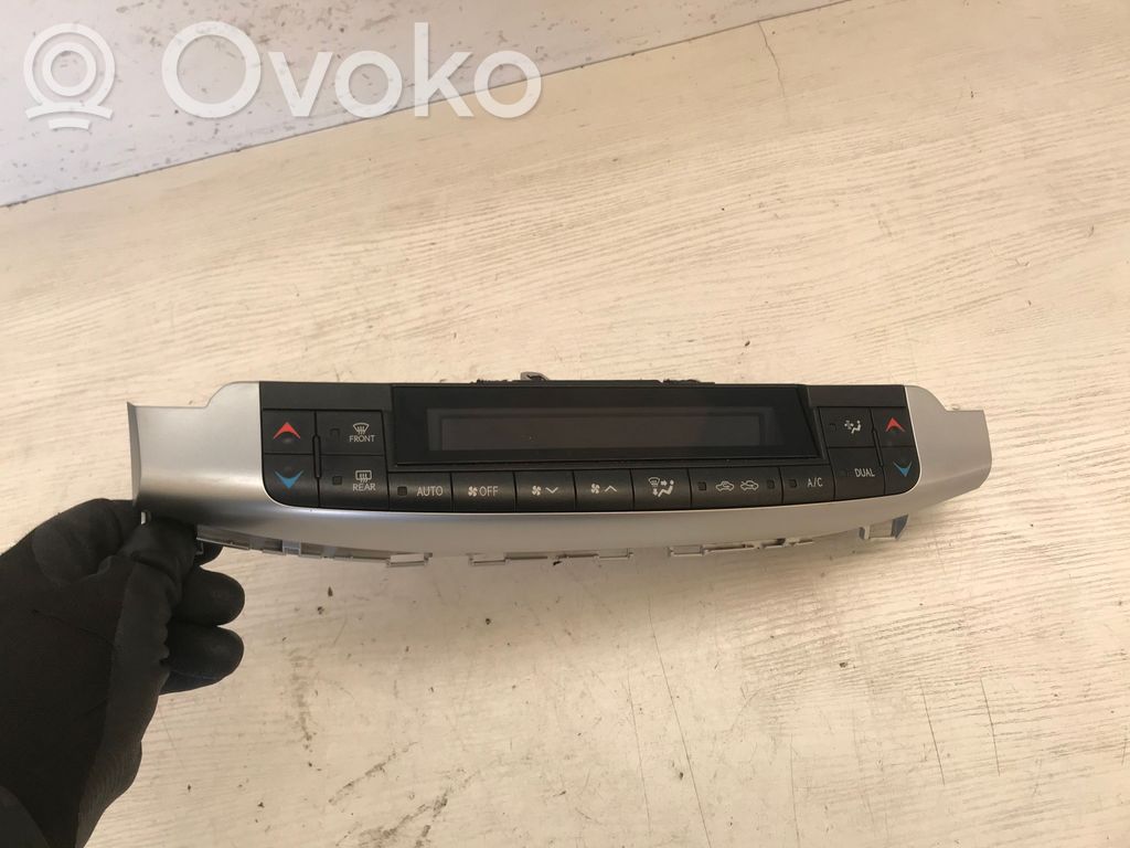 Lexus CT 200H Climate control unit 
