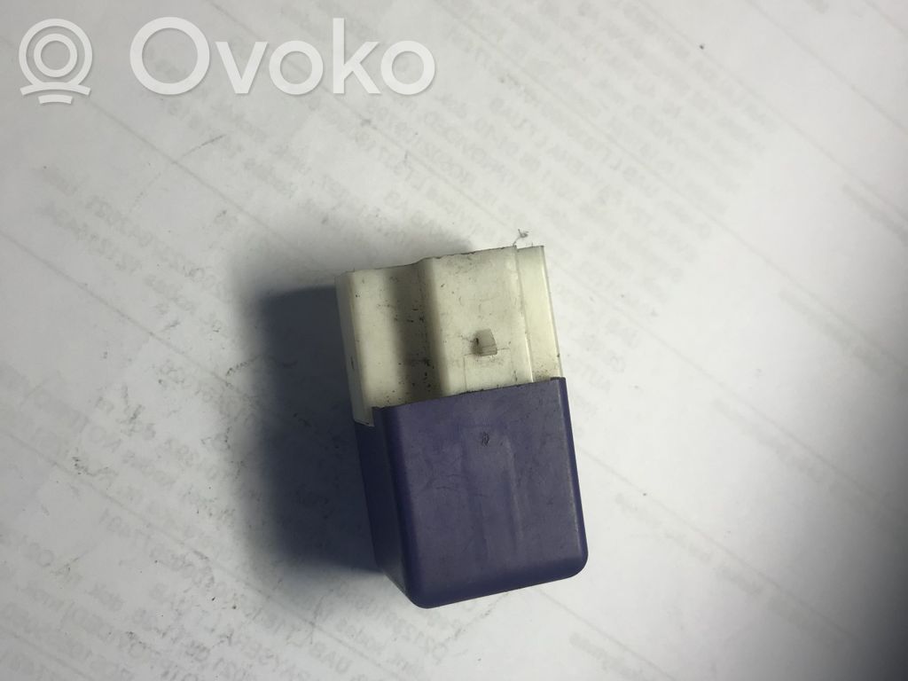 Inne przekaźniki   2830810920,1567000503