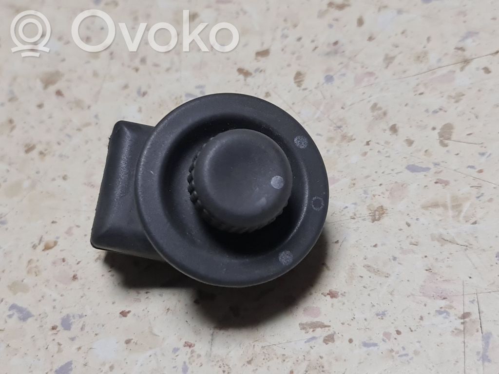 Renault Scenic I Wing mirror switch 
