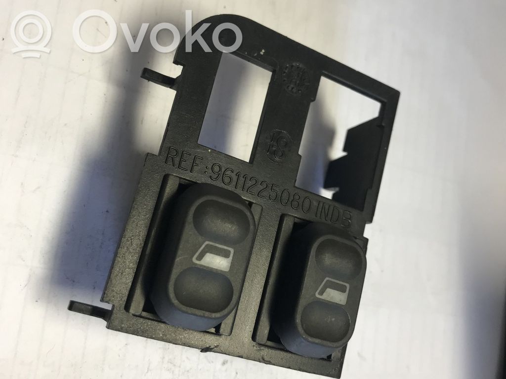 Citroen Xantia Electric window control switch 